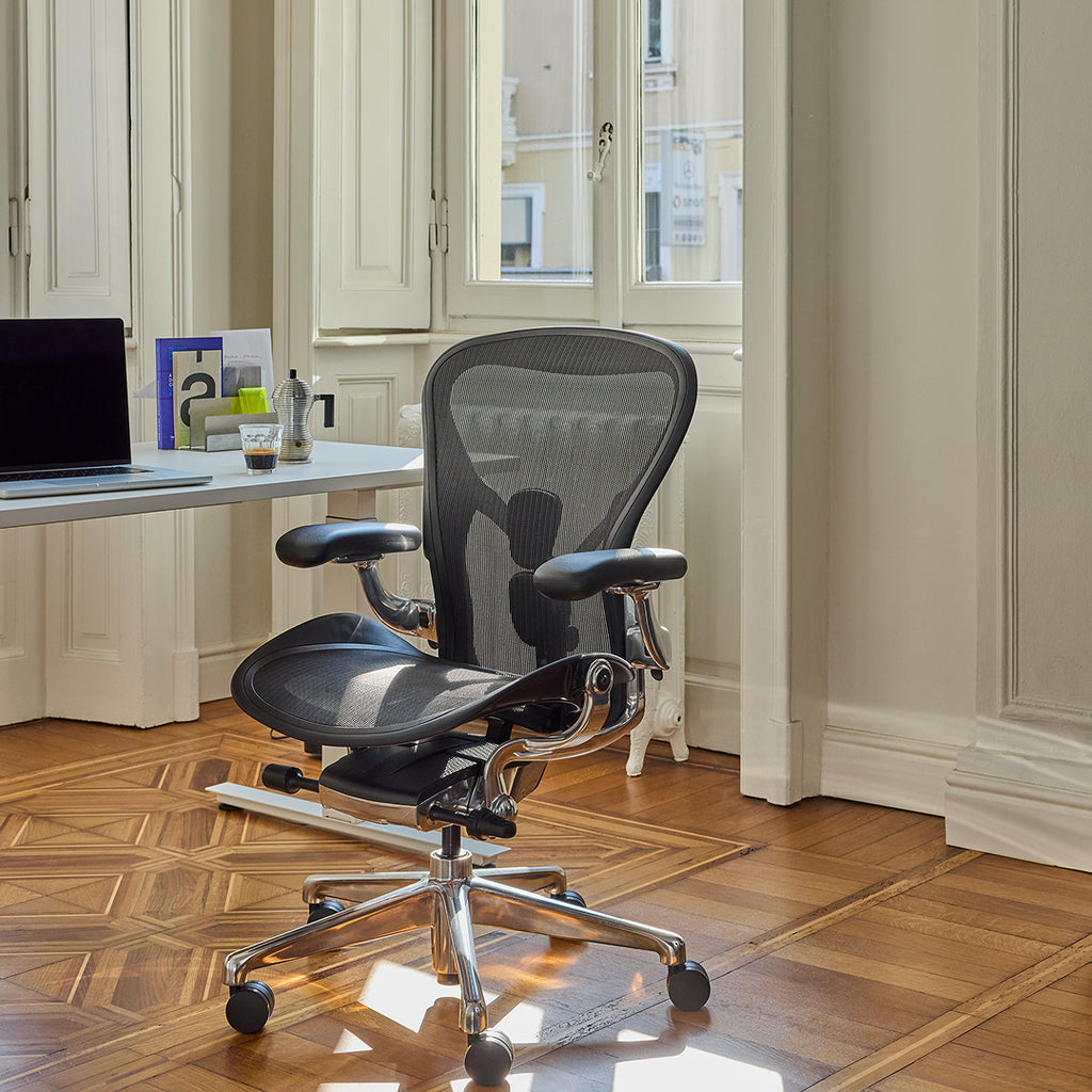 Herman Miller Aeron Remastered Chair, Graphite, Polished Aluminum