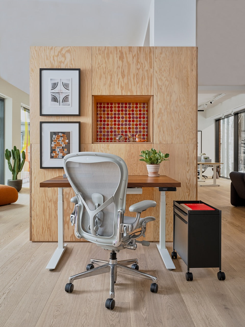 herman miller aeron remastered chair mineral polished Aluminium frame legs melbourne office furniture setup